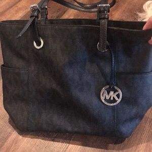Michael Kors Jet Set EW Bag